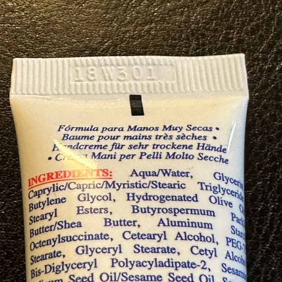 Kiehl's ultimate strength hand salve. - Picture 4 of 7